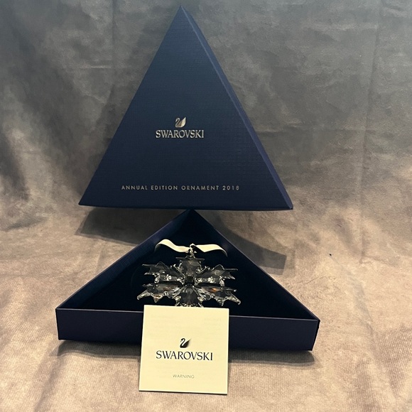 Swarovski Clear Crystal Snowflake Annual Edition Christmas Ornament 2018 - Picture 4 of 7